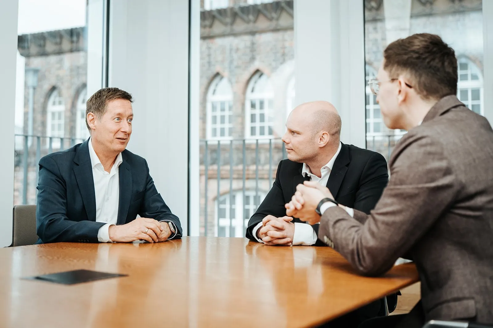 Besprechung am Konferenztisch